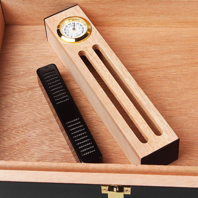 Humidor Clasp Lock Cigar Storage Box w/ Hygrometer and Humidifier