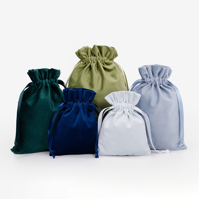 5.5"×6.7" Gift Bags Jewelry Velvet Pouches Velvet Drawstring Pouches 